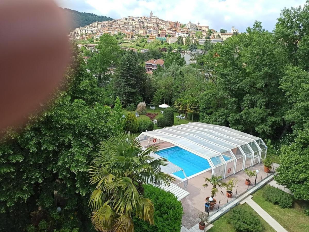 King Hotel Fiuggi Dış mekan fotoğraf