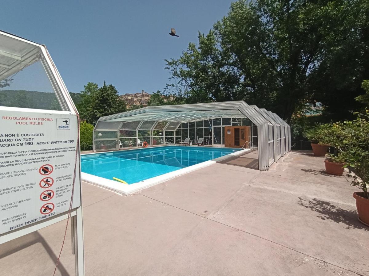 King Hotel Fiuggi Dış mekan fotoğraf