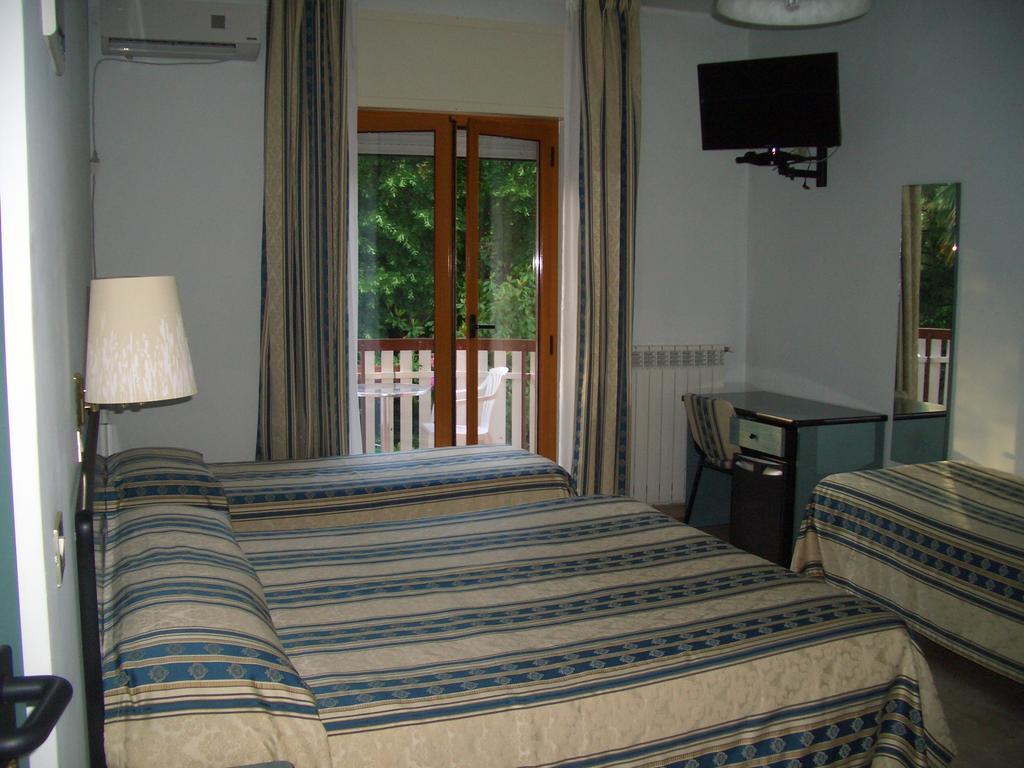King Hotel Fiuggi Dış mekan fotoğraf