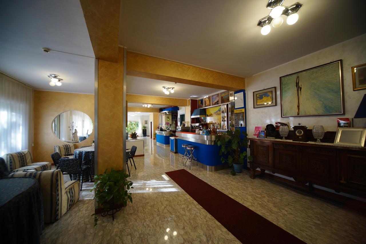 King Hotel Fiuggi Dış mekan fotoğraf
